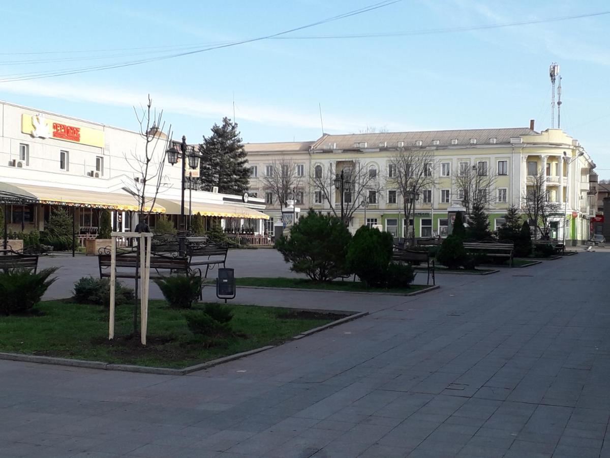Апартаменты На Проспекте Почтовый Krivoy Rog Εξωτερικό φωτογραφία